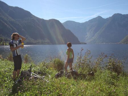 Mountain bike break at Lake Hallstatt